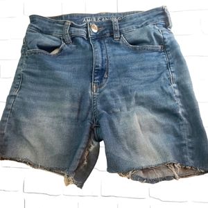 American Eagle Stretch Blue Jean Shorts Distressed Womens Size 6